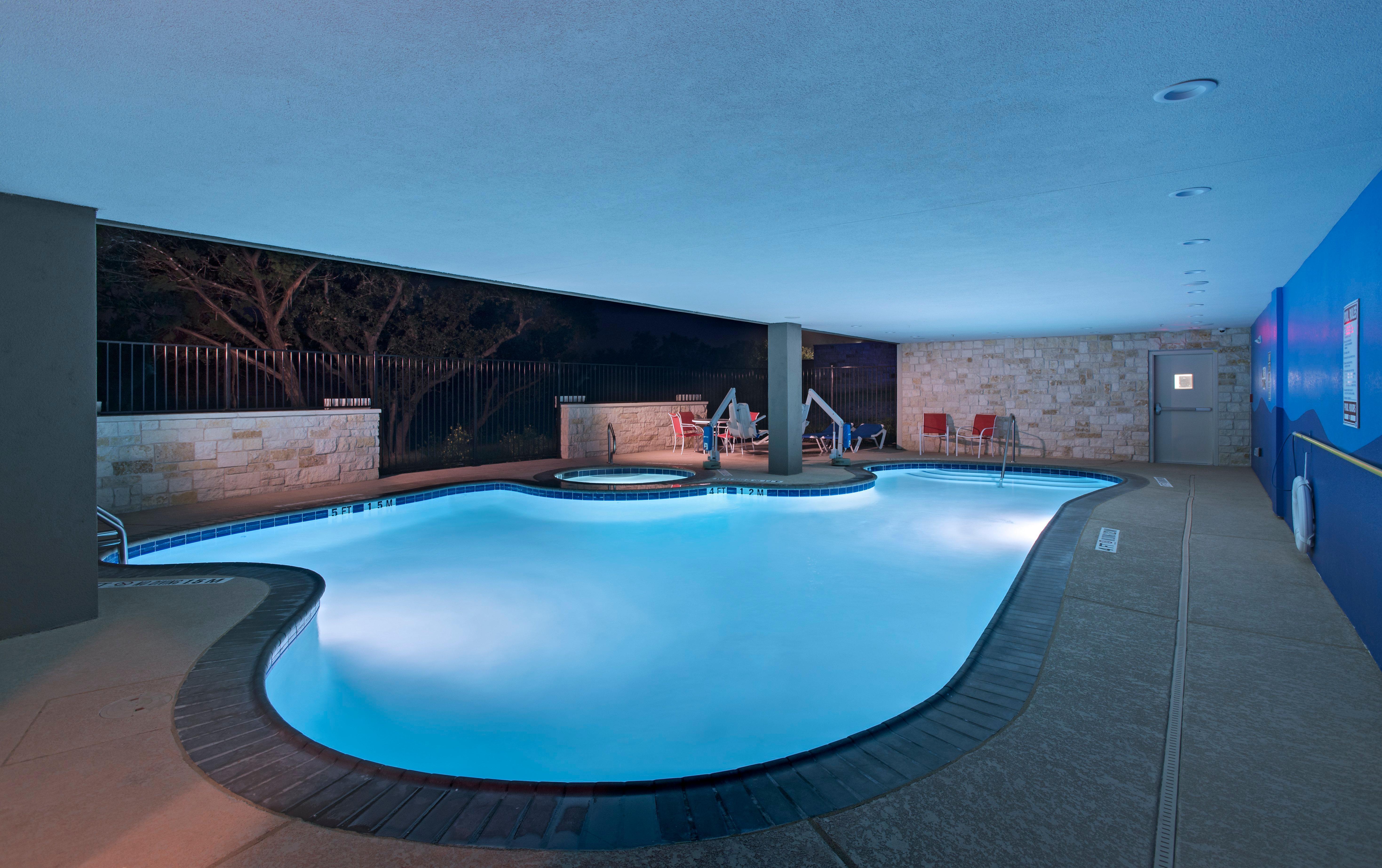 Holiday Inn Express & Suites Austin Nw - Four Points By Ihg Eksteriør billede