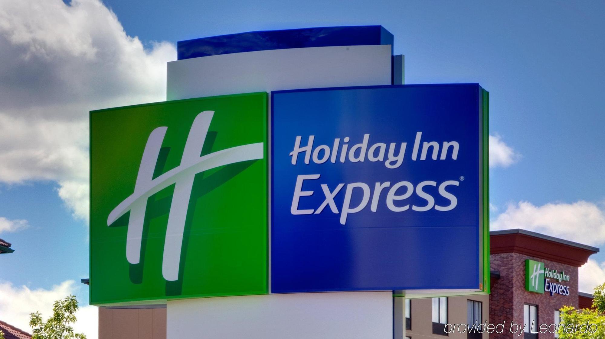 Holiday Inn Express & Suites Austin Nw - Four Points By Ihg Eksteriør billede